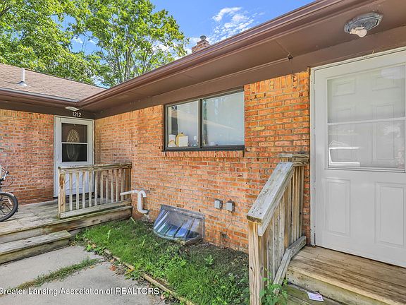 2nd image of 1210 Blake Ave
