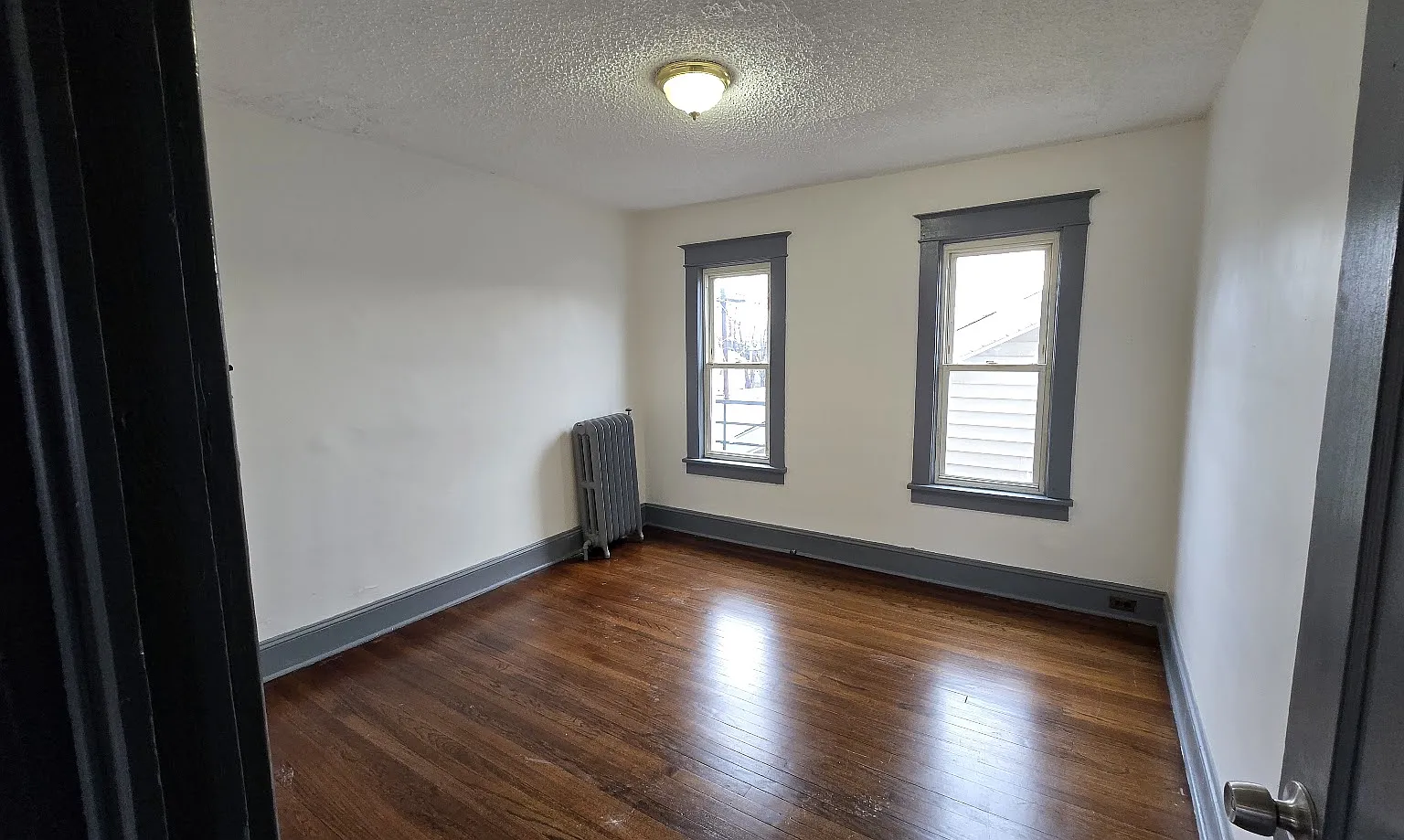 45 N Clinton St — Photo 2
