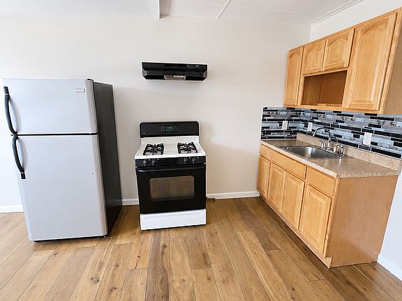 4th image of 70 Main St #3