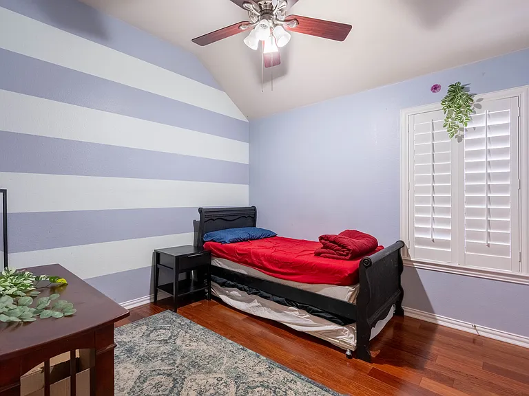 2324 Crestridge Dr — Photo 14