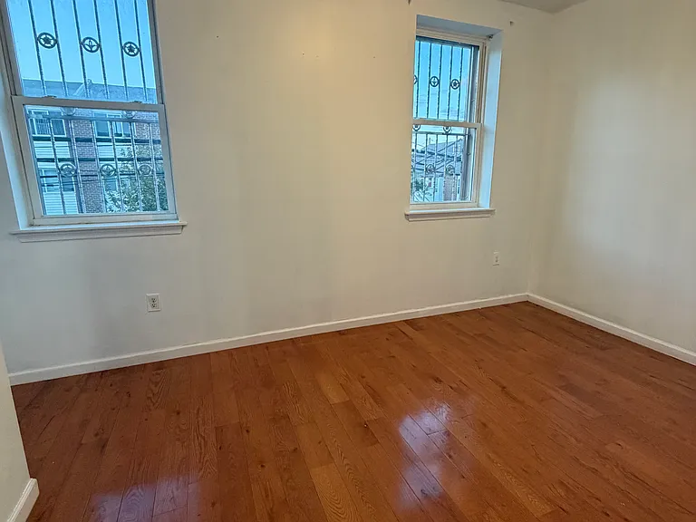 1210 Wallace St #2 — Photo 2