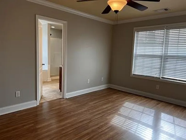 73 Pulaski St — Photo 17