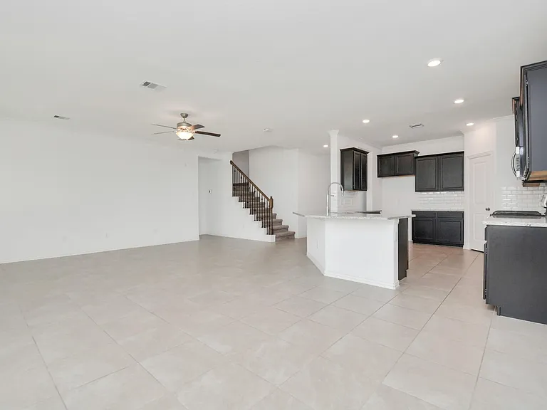 13002 Sheildaig St — Photo 9