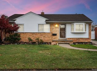 25854 Collingwood St, Roseville, MI 48066