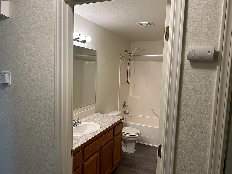 2056 NW Elm Ave #2056 — Photo 5