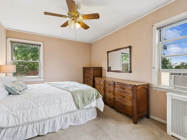 50-06 Marathon Parkway image 7 of 16