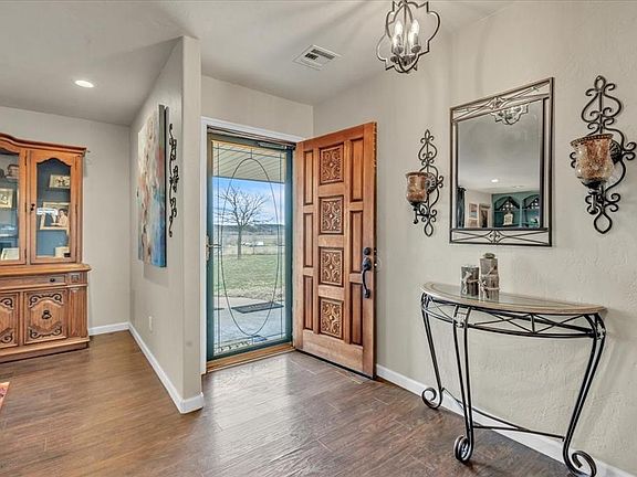 3rd image of 1734 E Orme Ln