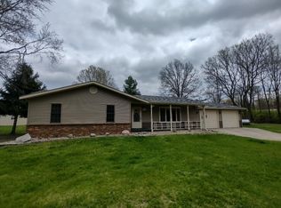 13498 Rose Rd, Plymouth, IN 46563