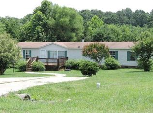 95 Honeysuckle Ln, Roxboro, NC 27573