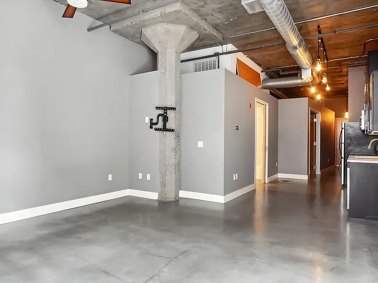 718 Washington Ave N #514 — Photo 10
