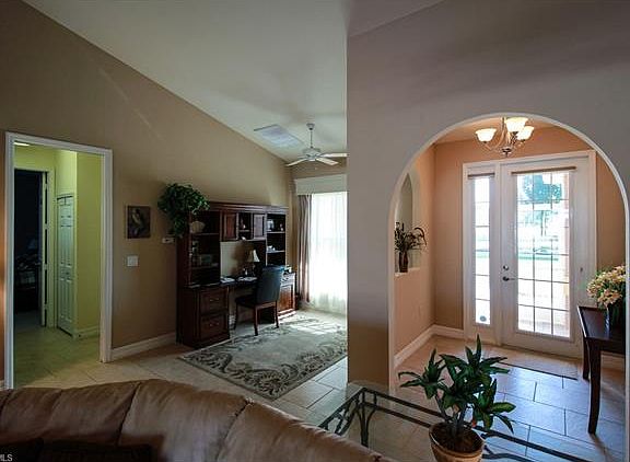 3rd image of 1719 SE 13th St