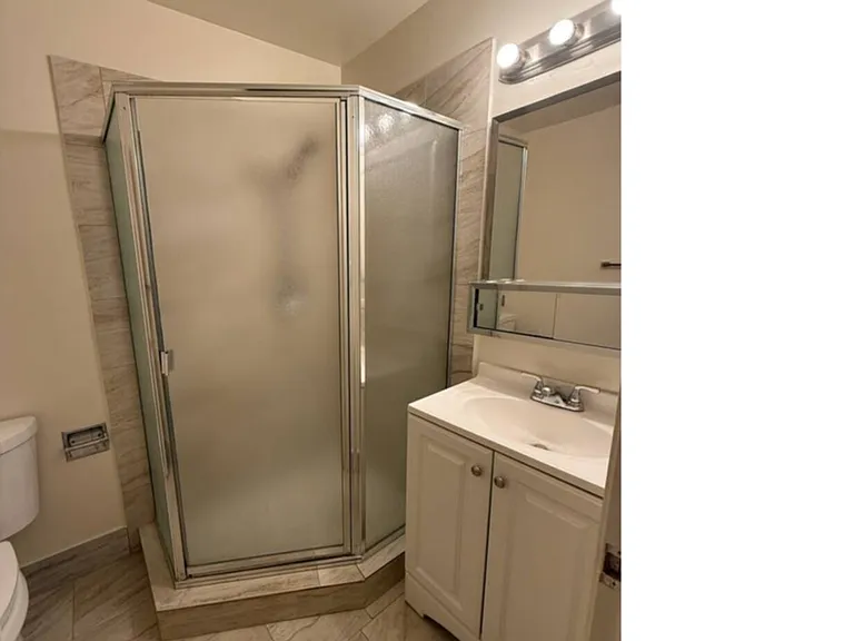 8 Davis Dr #B — Photo 15