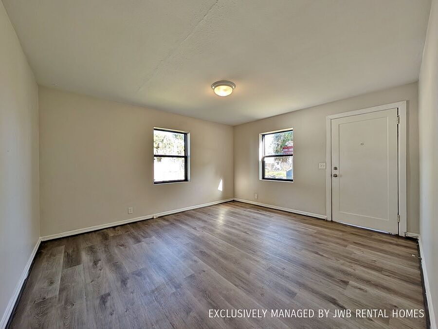 1st image of 1206 Glencoe St Unit 1