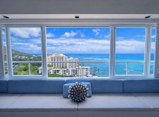 2895 Kalakaua Ave APT 1705, Honolulu, HI 96815