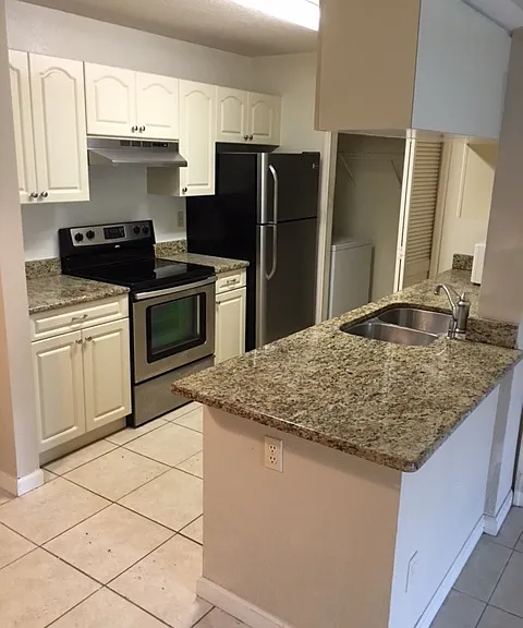 2550 N Alafaya Trl #1105 — Photo 3