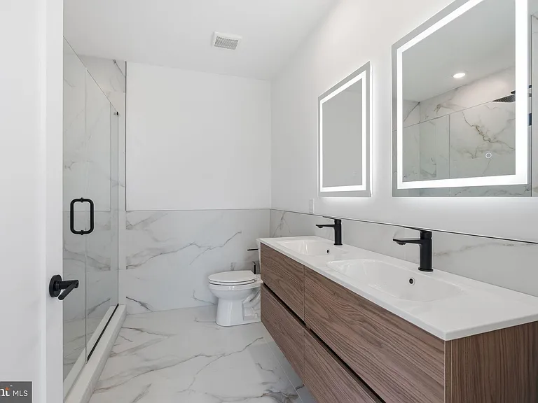 209 New St #6B — Photo 13