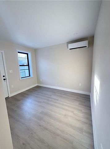 2nd image of 2641 Harway Ave APT 1