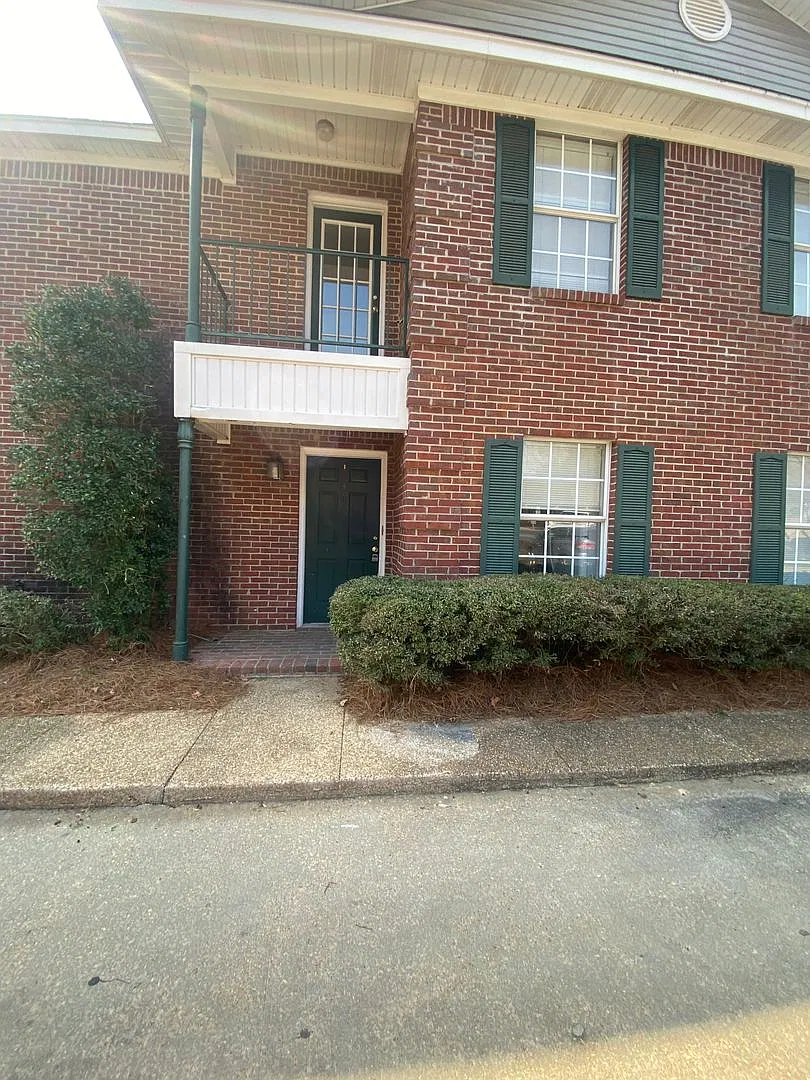 Carver Drive 307 (8 unit property) - AH — Photo 1