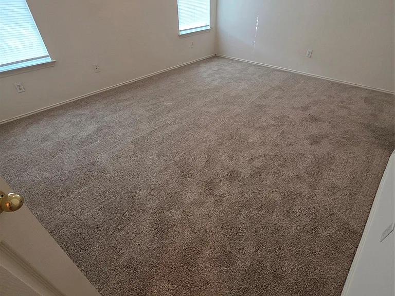 643 Hogan — Photo 13