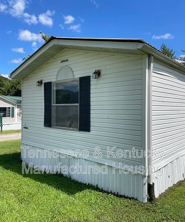 225 Hillsdale Estates Ln