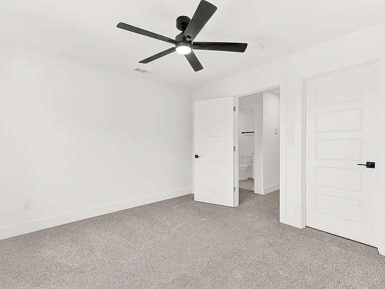 9471 Timberleaf Dr — Photo 30