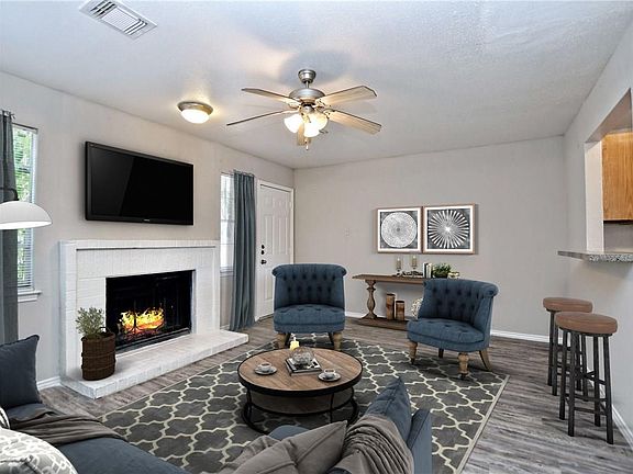 3rd image of 1814 River Crossing Cir APT C
