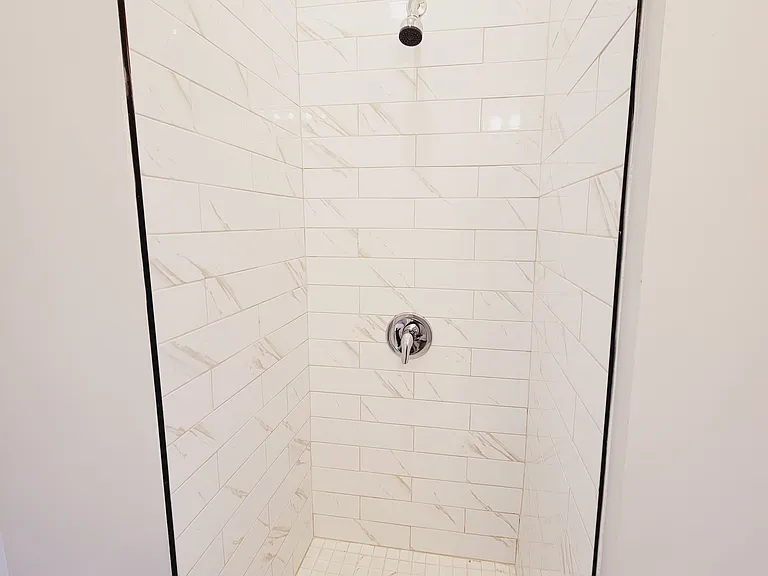226 Dwight St #1A — Photo 5