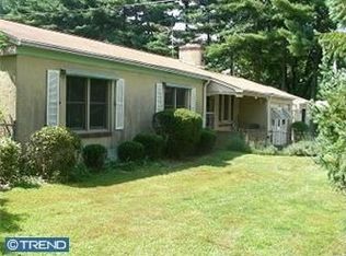 1196 Almshouse Rd, Warminster, PA 18974