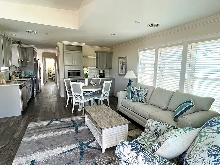 Ocean View — Photo 11