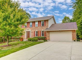 3732 Maplebrooke Ln, Amelia, OH 45102