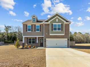 114 Featherstone Ln, New Bern, NC 28562