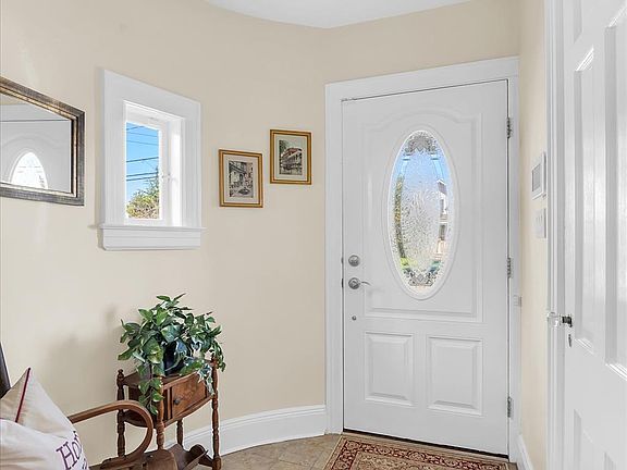 3rd image of 53 Murdock Road