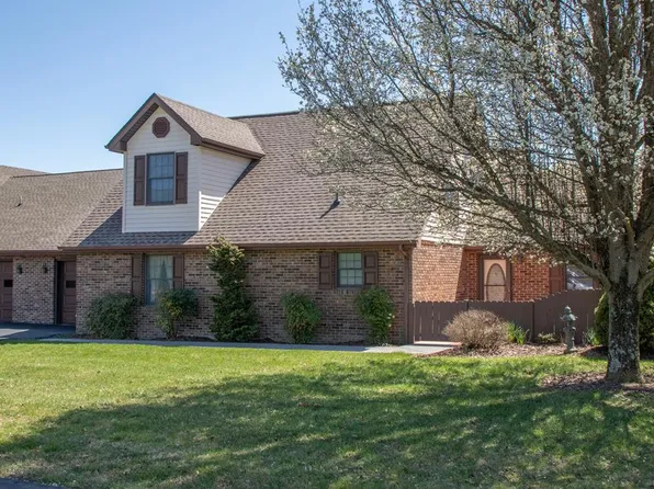 19416 Country Dr, Abingdon, VA 24211