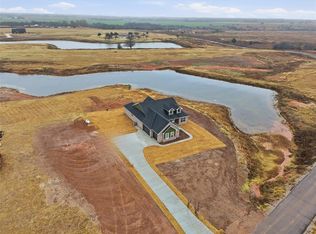 975 Hadley Ln, Tuttle, OK 73089