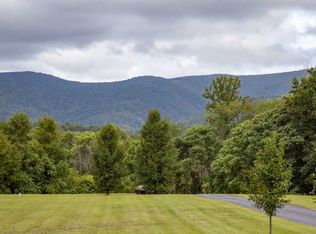 70 Oak Ridge Dr, Stanardsville, VA 22973