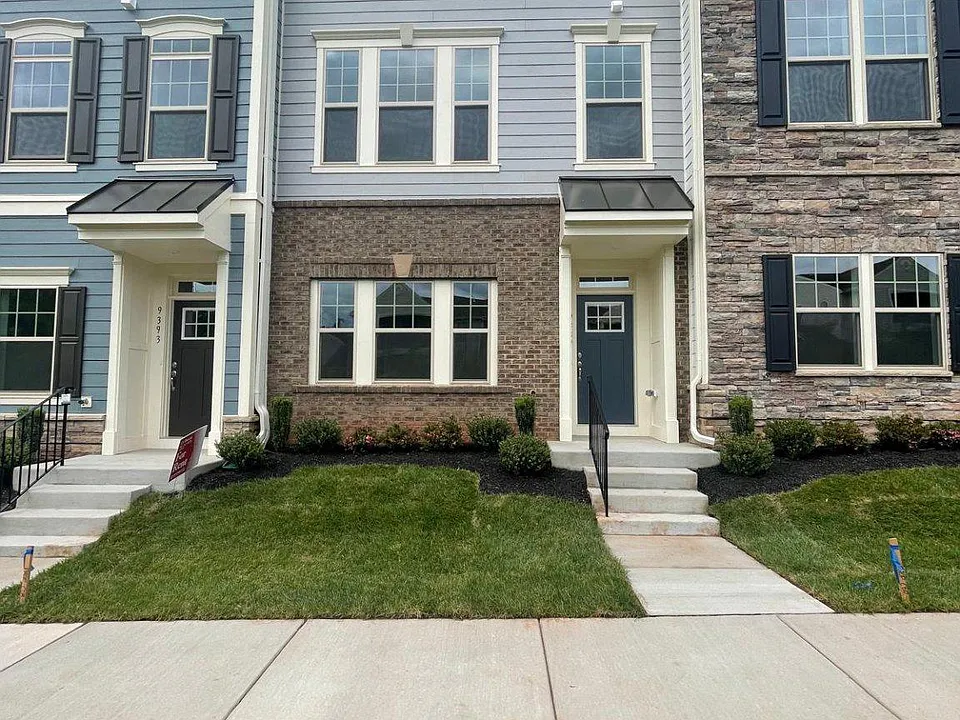 9389 Barnes Loop