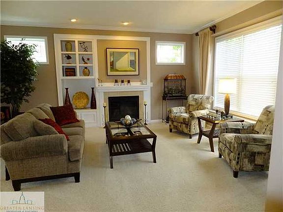 5th image of 543 E Avocet Dr