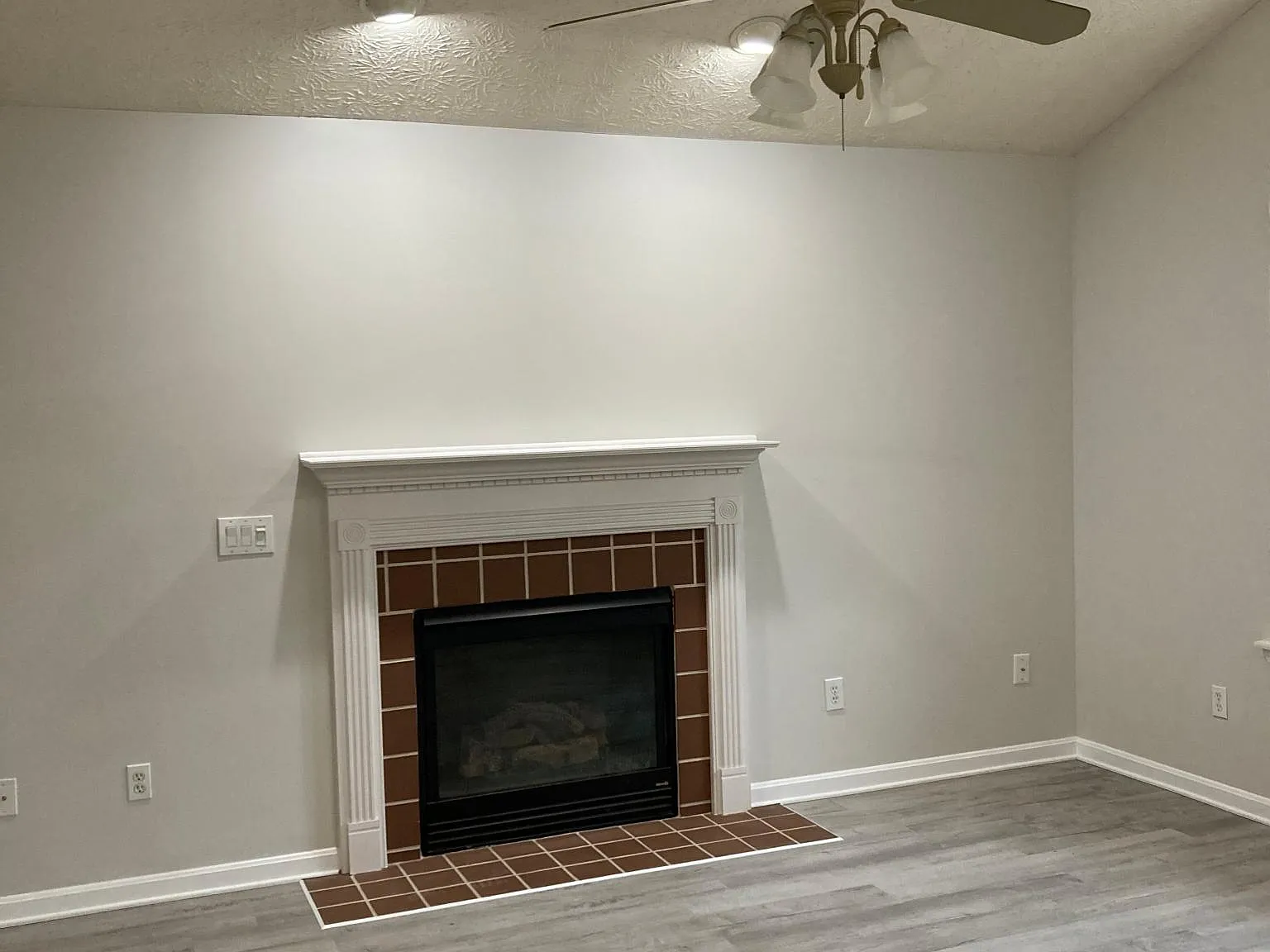 7547 Eagle Ridge Dr — Photo 4