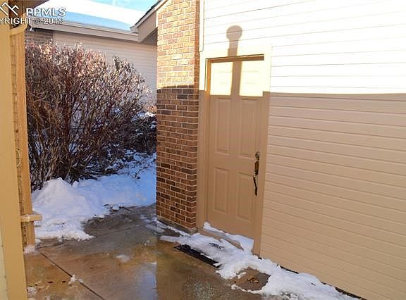 Front porch with private courtyard