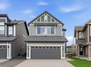 31 E Evansridge Cres NW, Calgary, AB T3P 0J2
