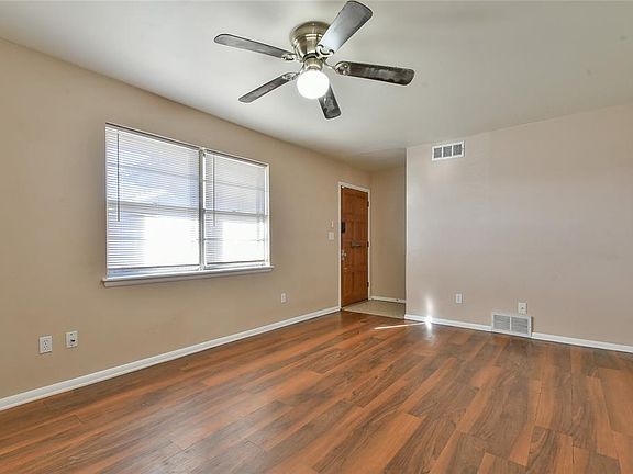 5th image of 4805 Leslie Dr
