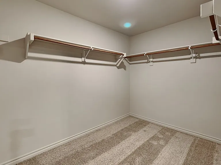 2932 Firefly Dr — Photo 10