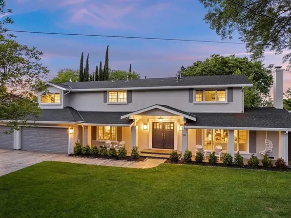 821 Autumn Dr, Walnut Creek, CA 94598