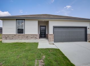 312 Jean St, Seguin, TX 78155