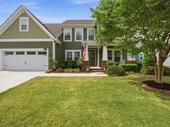 5449 Memorial Dr, Virginia Beach, VA 23455