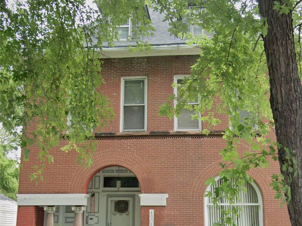 2nd image of 4905 Lotus Ave