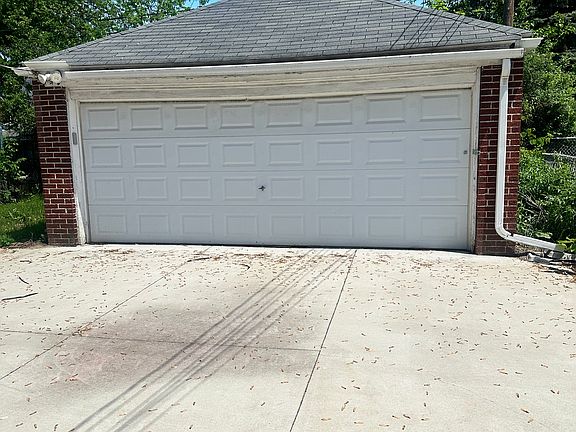 3rd image of 2736 Gunckel Blvd