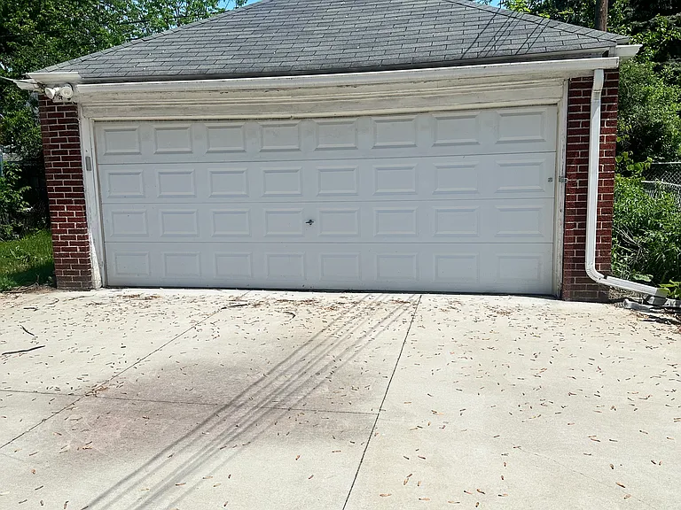 2736 Gunckel Blvd — Photo 3