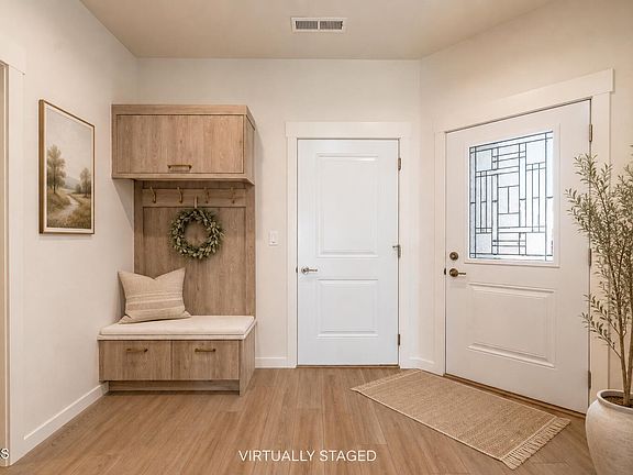 4th image of 5705 Davies Dr