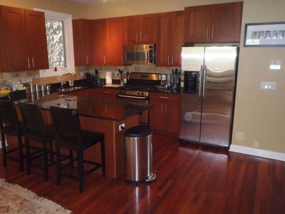 919 N Hermitage Ave APT 1, Chicago, IL, 60622